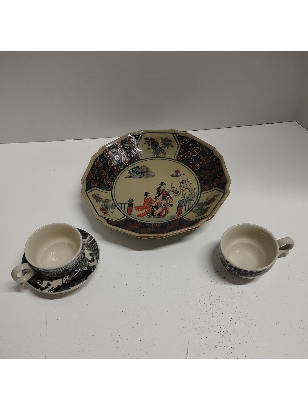 Kutani Japan Vintage Plate and partial tea cup lot